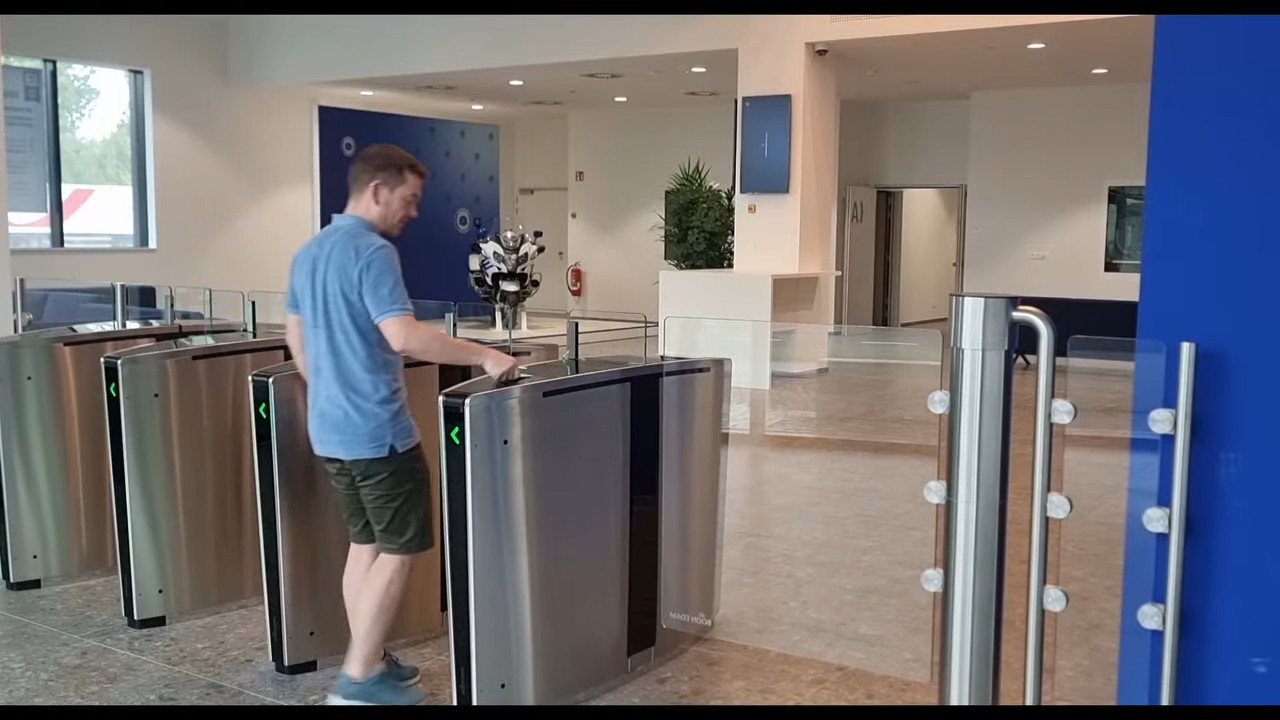 Secure Visitor Journey | Smart Check-In & Access Control | Corporations and Government